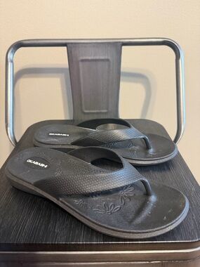 Okabashi Black Flip Flops Sandals Womens Size M Lightweight Comfort Thong